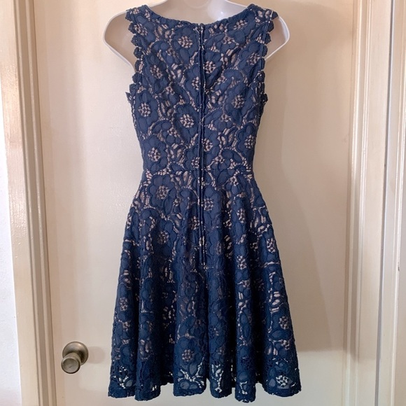 City Studio blue lace sleeveless sundress size 3 (junior) - Picture 7 of 11
